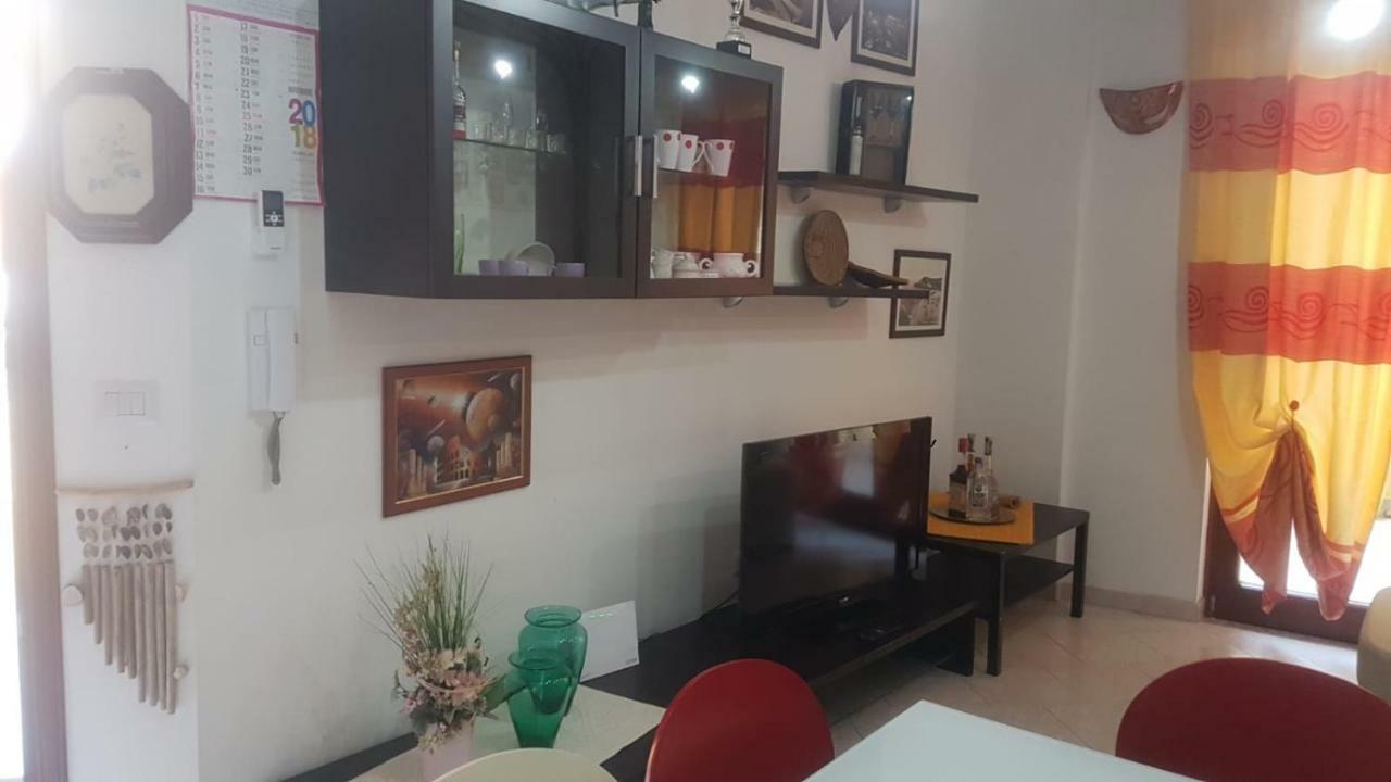 Alma House Apartment Porto Torres Luaran gambar