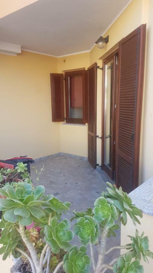 Alma House Apartment Porto Torres Luaran gambar