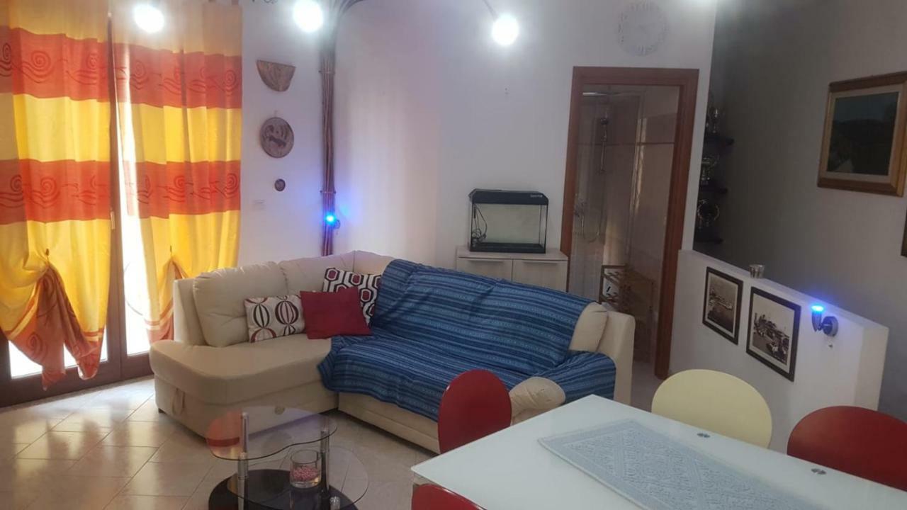 Alma House Apartment Porto Torres Luaran gambar