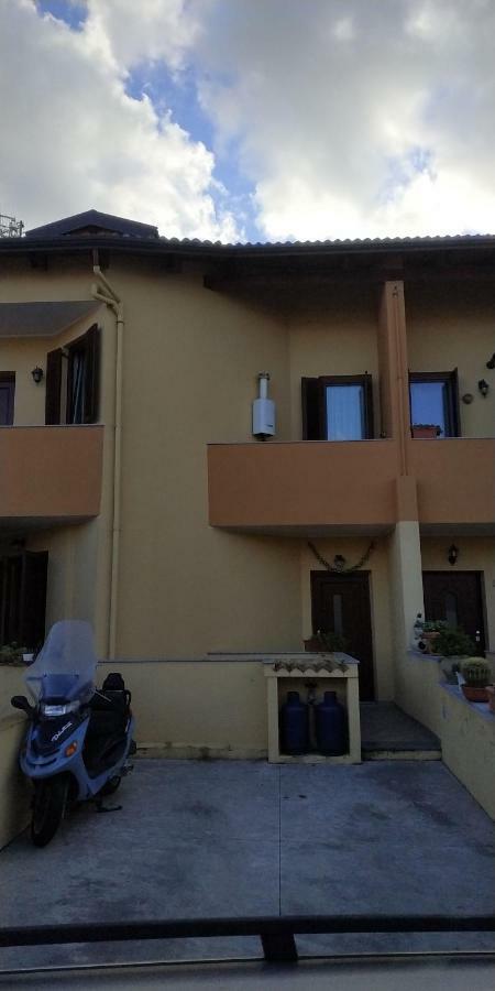 Alma House Apartment Porto Torres Luaran gambar