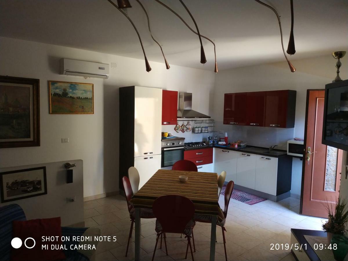 Alma House Apartment Porto Torres Luaran gambar